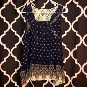 Women’s Sleeveless Blouse